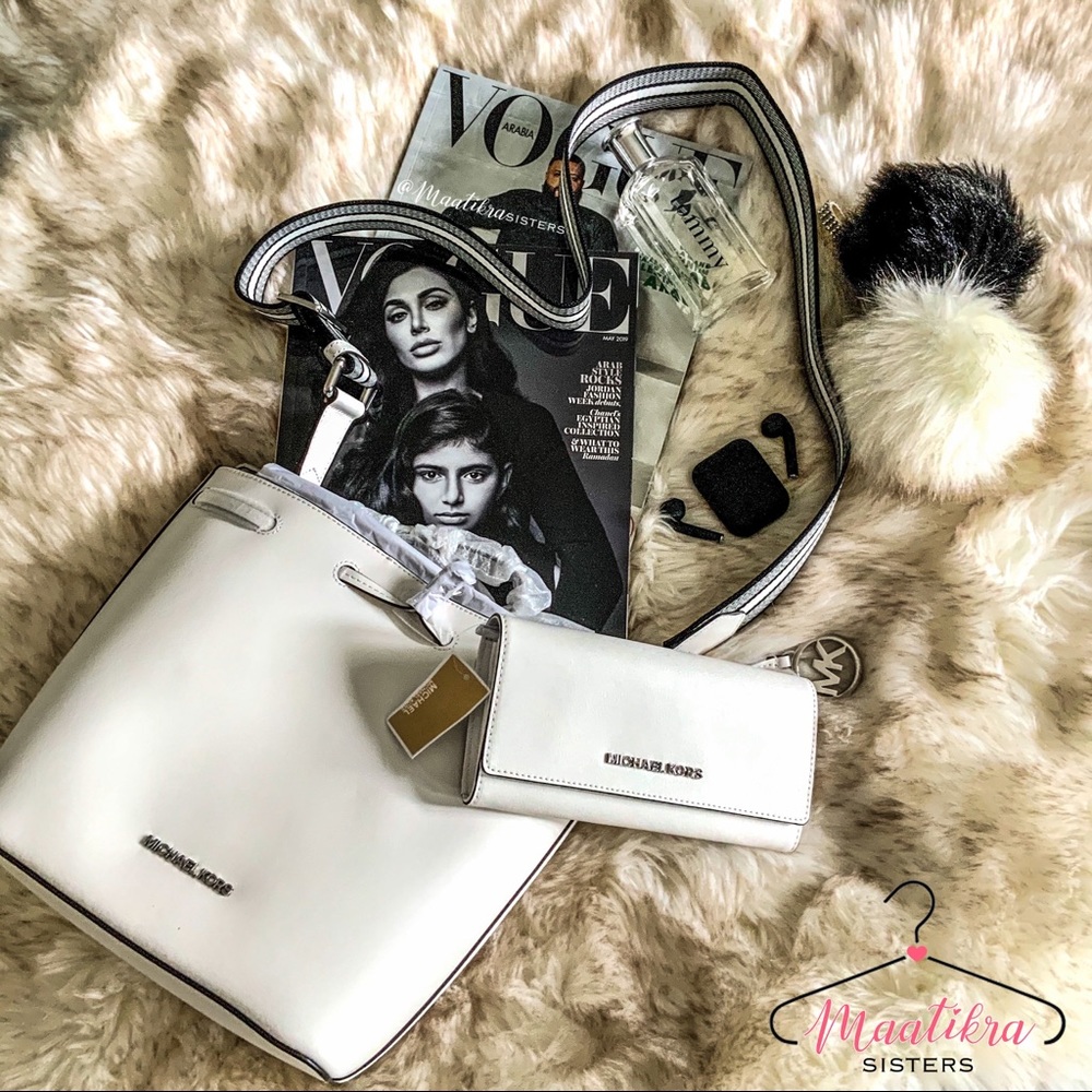 Micheal Kors White BucketBagShoulder Leather Set